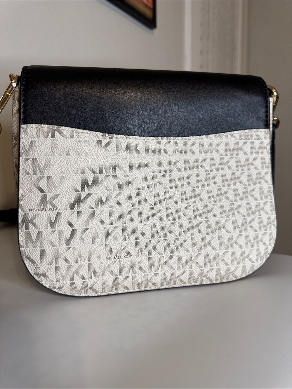 Michael Kors Emilia Small Logo Crossbody Bag - Picture 2 of 8